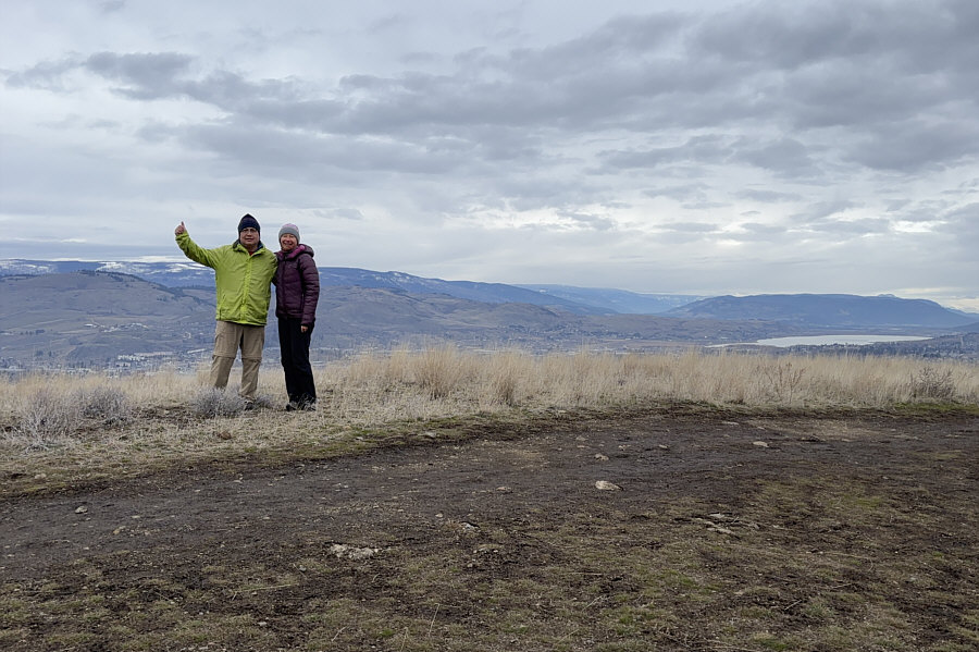Watch where you step; there are lotsa cacti here!
