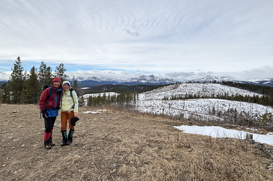 Chilly wind here...brrrrrrr!!!