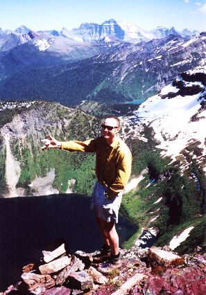 That hand is painful to look at!