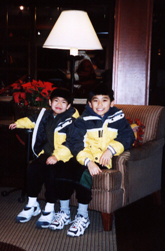 Mon dieu!  They're sitting still!