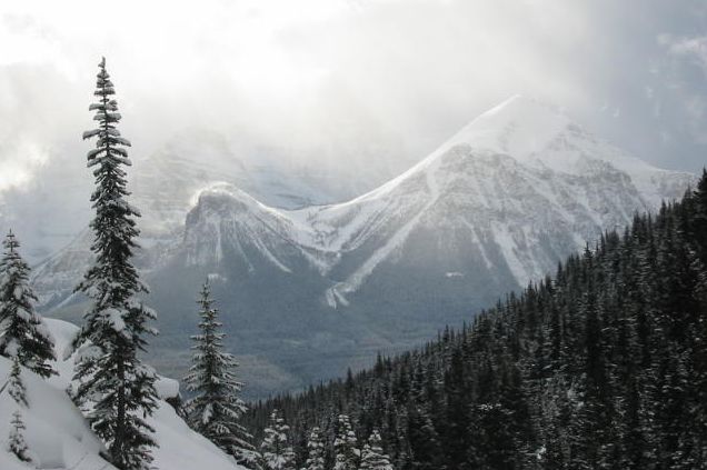 Saddle Peak and Mount Fairview
