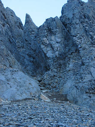 If going up this way, look for the pointy pinnacle!