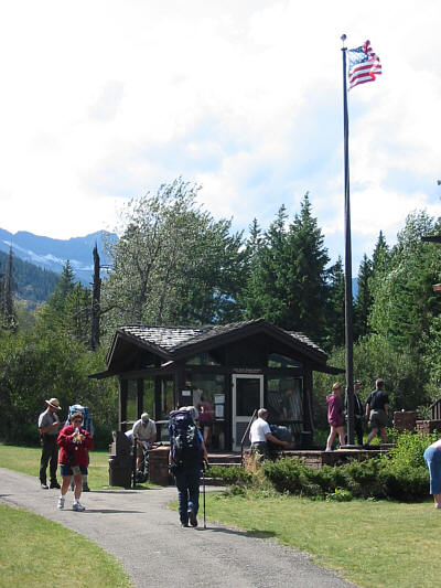 Welcome to the United States of America!  Oh, say, can you see...