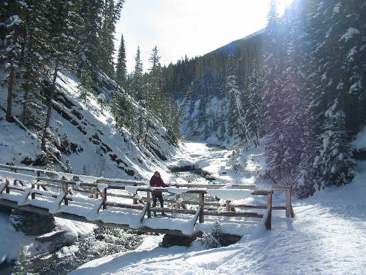 There are some serious hills before and after this bridge.