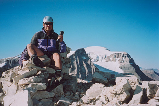 The GemTrek topo map lists Isabelle Peak as being 3093 metres!  Somehow I doubt it.