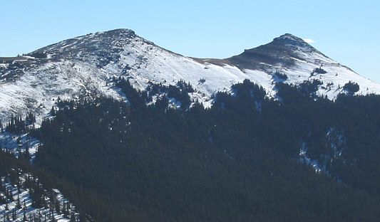 Gillean Daffern calls this peak "The Shaddle"...not sure why or what that means. Maybe she has a lisp!
