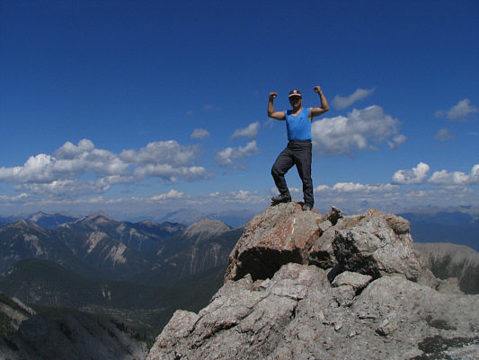 It was more fun bagging this sub-peak than the real summit!