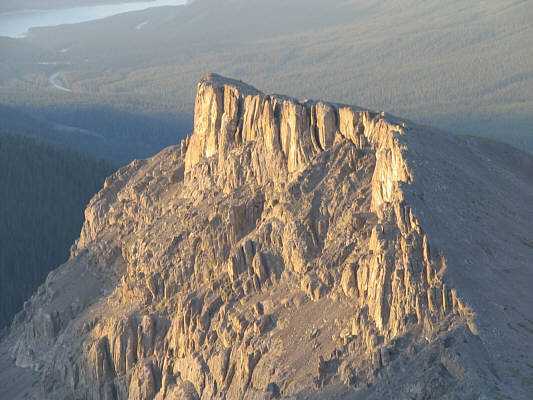 Looks like an easy scramble along the right side.