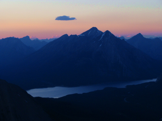 I always crack up when I hear the name "Nestor". Anyone remember Nestor Pistor??