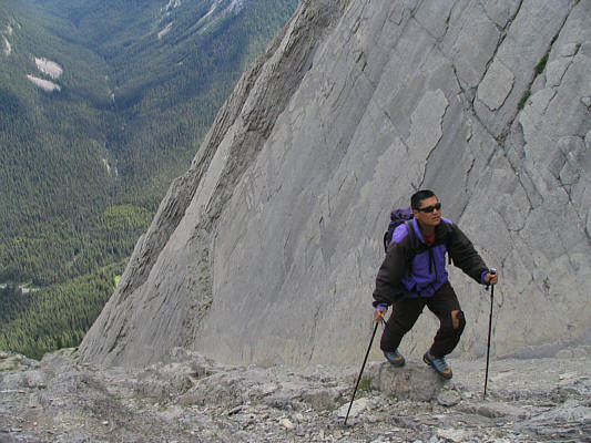 This ramp is NOT a good descent route!!