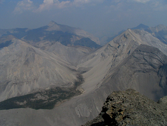 The hike to Buller Pass is bloody long!  Better to scramble up Mount Engadine!