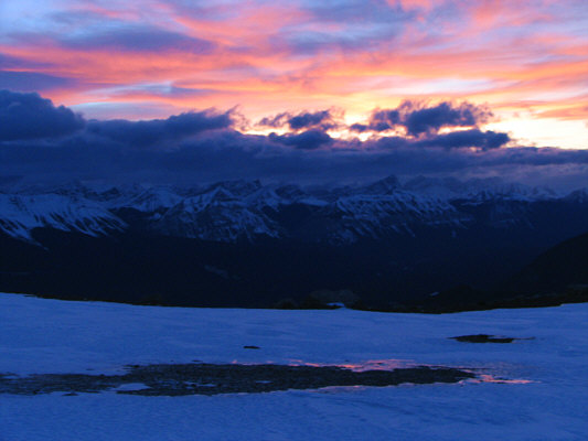 The sky is very colourful at 8:36 PM!