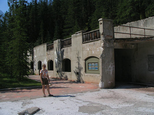 Looks like an alternate reality for Banff's Cave and Basin. Creepy, eh?