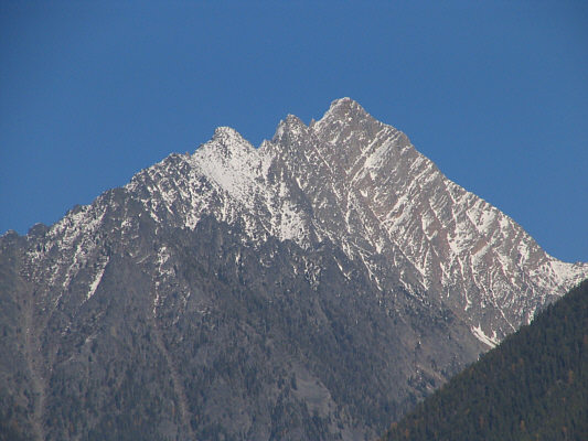 A beautiful peak and a great scramble!