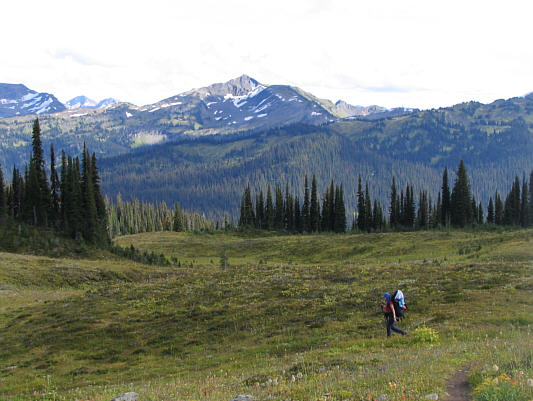 In this photo, it's still about 7 km away as the crow flies!!