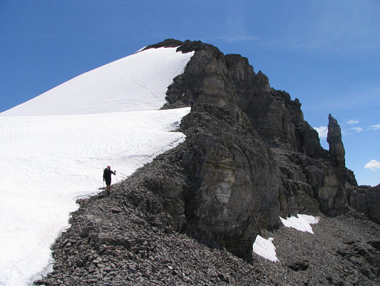You can barely see Wietse just a bit further up the ridge.