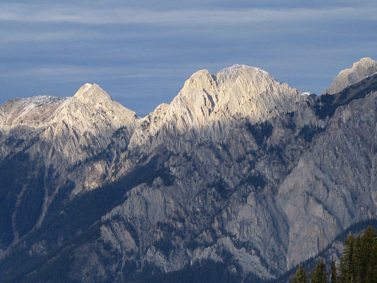 The tilted strata reminds me a lot of the Opal Range in K-Country.