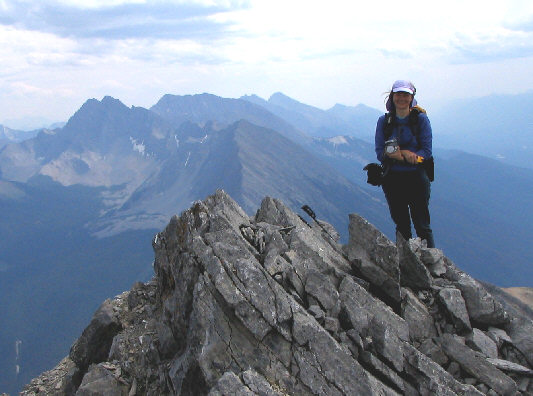 The south summit is nevertheless an outstanding viewpoint.