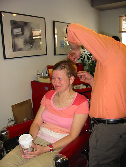 Could that be a Starbucks chai latte in her hands?