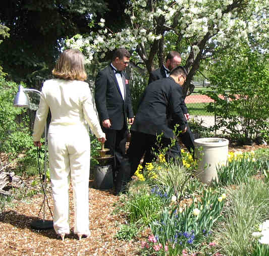 The motor just needed a little push with a small stick!