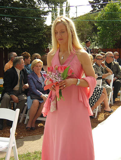 Ruth is a veterinarian from Cranbrook, B.C., and she's single, guys!