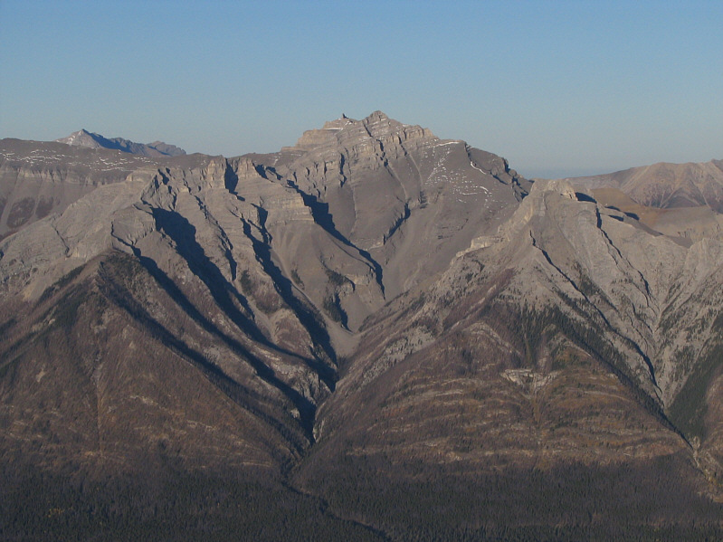 Looks like a rather complicated mountain to get up.