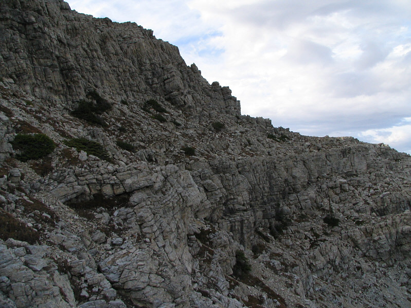 It's fairly easy if you're good at route-finding.