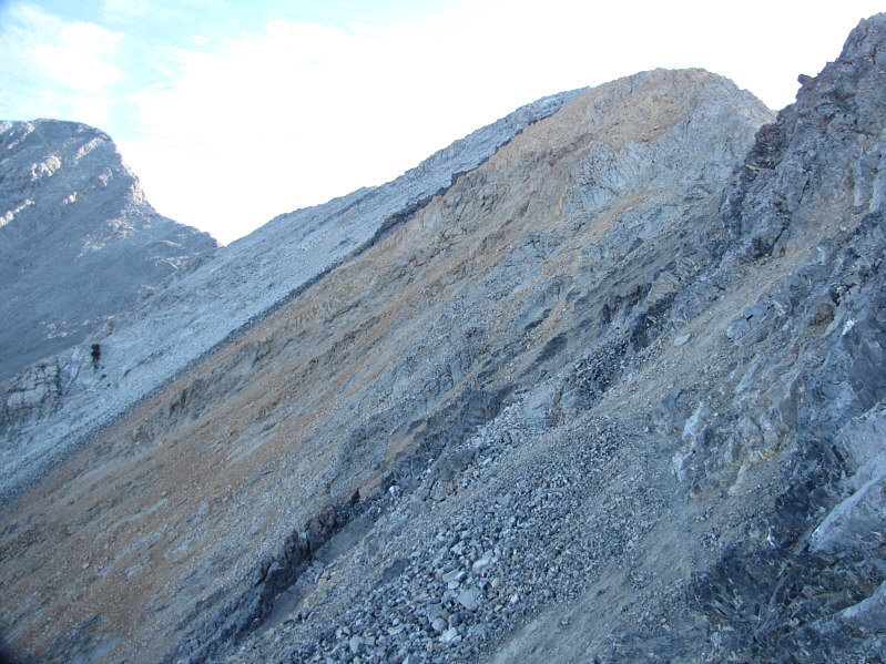 If you look closely, you might be able to spot the trail traversing across the west side of Point 11898.