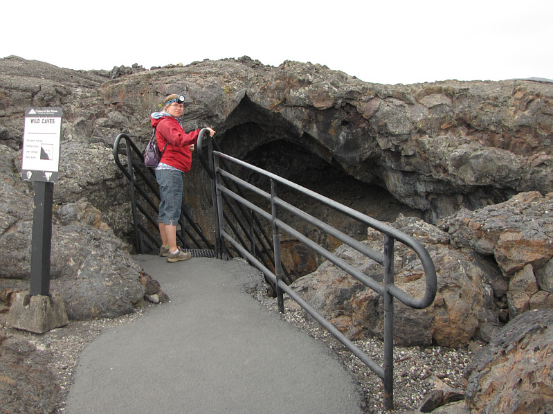 Headlamps are generally not needed for this tunnel.