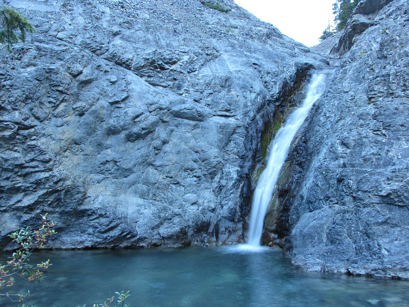 A good place to fill up water bottles or dunk your head!