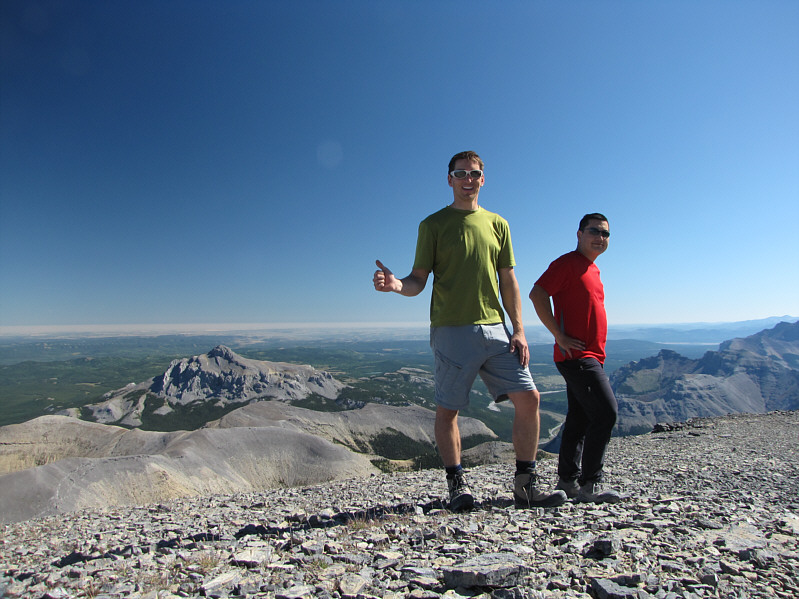 Kind of an odd pose on my part (I was trying to get the best lighting angle) which makes me look short!