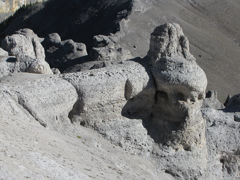 My wife thinks the formation on the right looks like a dinosaur's head!