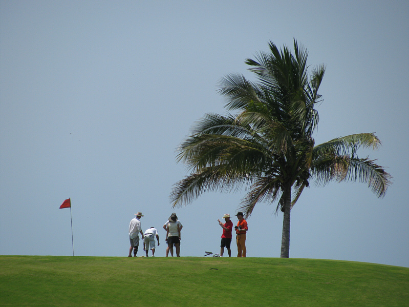 Who's got a putter in their hands??