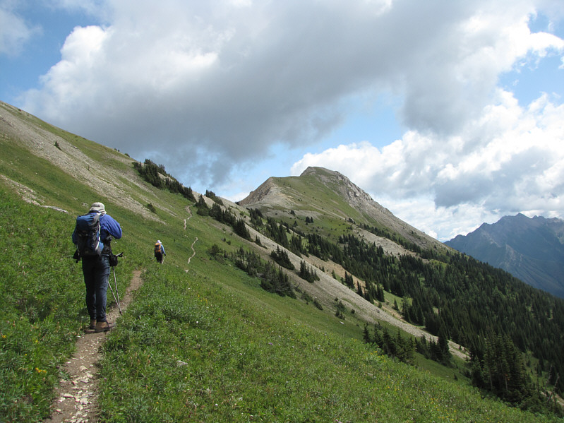 Must have been a beaurecrat and/or a cowboy that named a saddle as a "summit"!