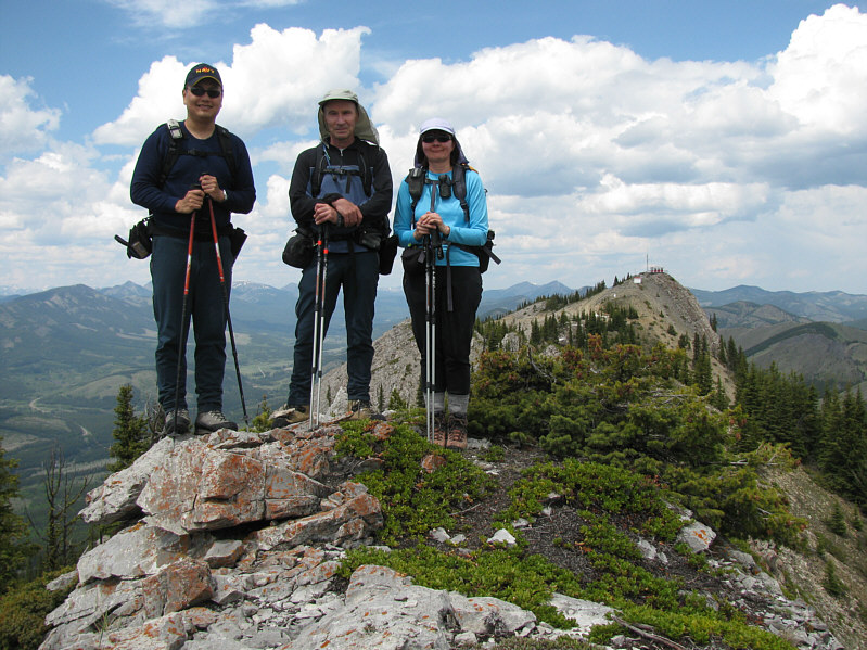 The lookout site's elevation is 2173 metres.