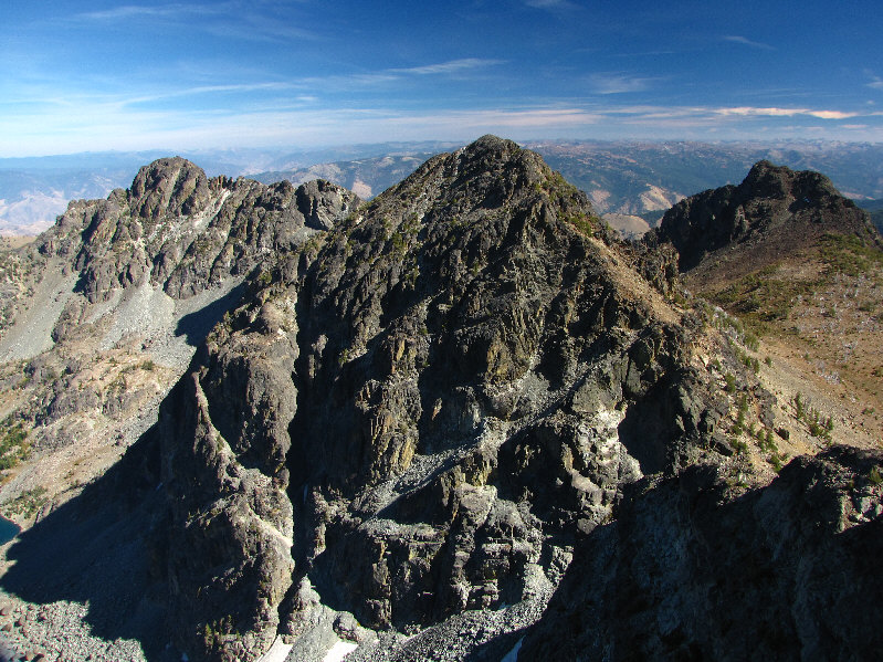 With longer daylight hours, someone in better shape than me could conceivably tag 5 or 6 peaks here in a single day!