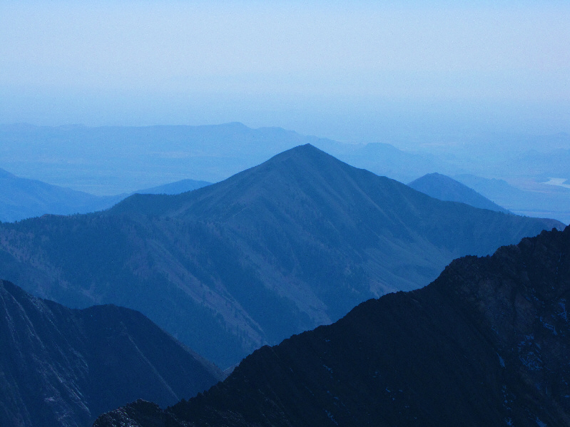 Another beautiful peak I would like to climb in the future.