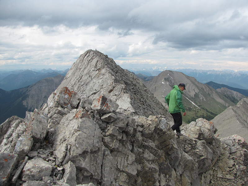 I highly recommend the traverse of the summit ridge.