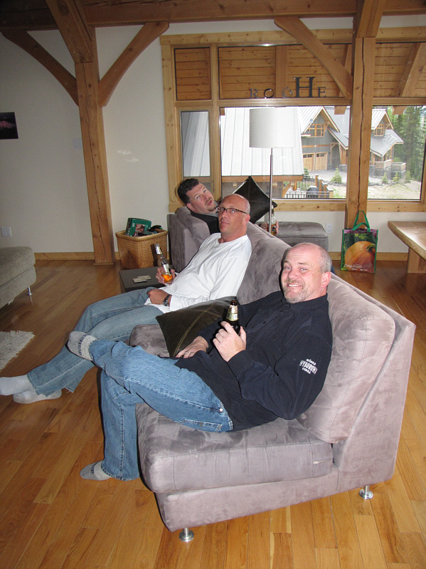 When do these guys NEVER have alcohol in their hands??