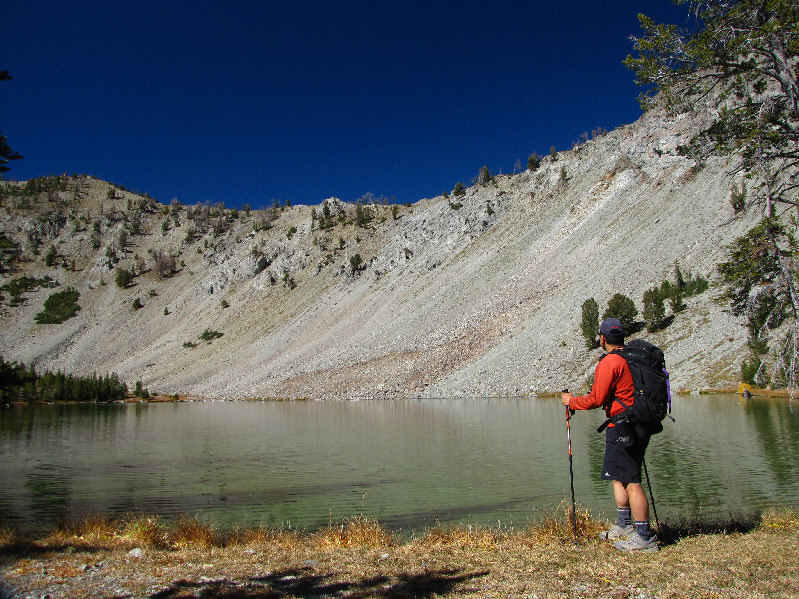 Too bad I don't have time to lounge about here...