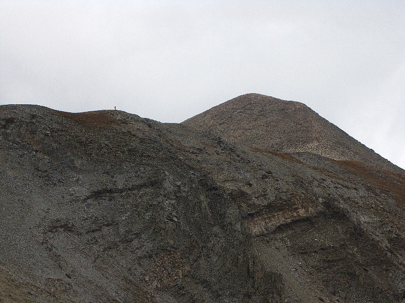 This was the guy from Colorado I would later meet, and the ridge is also the one I would use for my descent.
