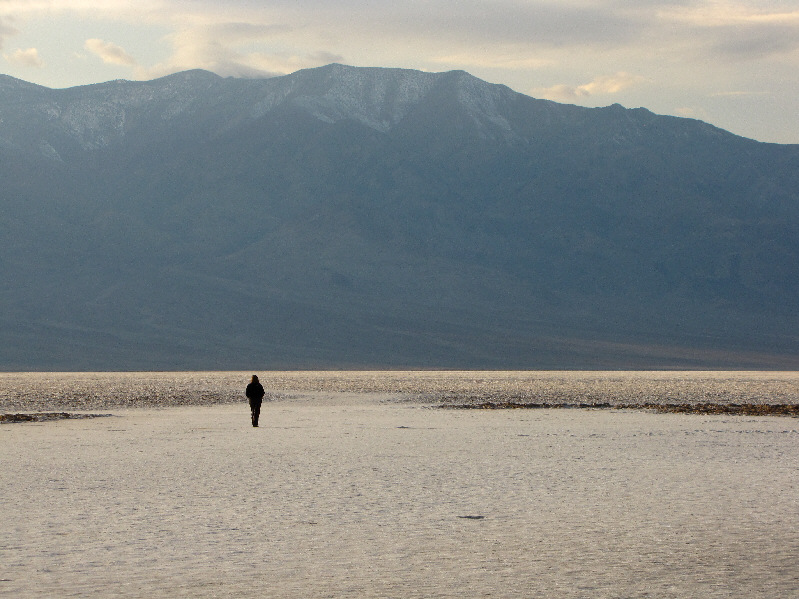 We lucked out here and briefly had the whole basin to ourselves.