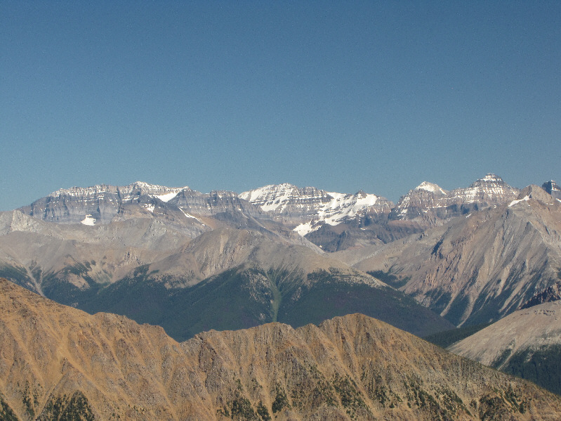 Can you also spot Mount Duchesnay, Odaray Mountain, Mount Huber, Glacier Peak, Ringrose Peak, Mount Owen, and Mount Biddle??