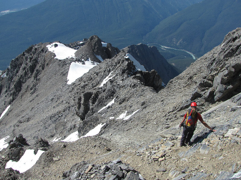 As Alan Kane says, this is not an ideal trip for large groups.