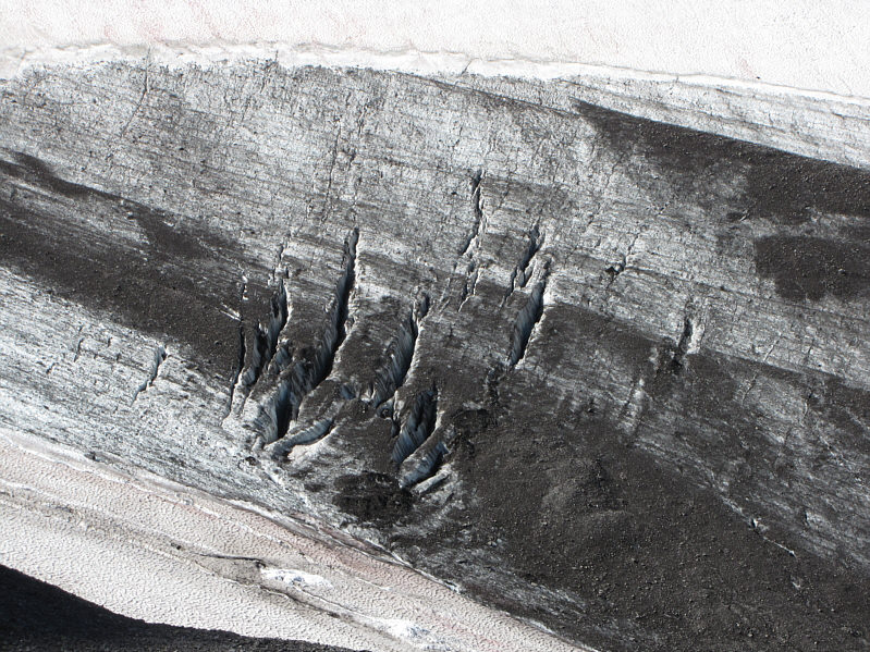 A good reminder that this glacier can still be dangerous.