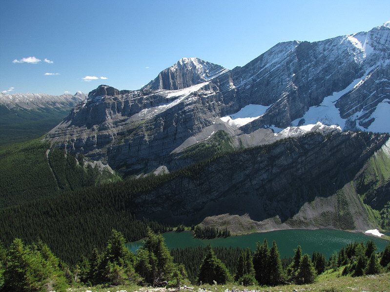 I wonder what the bushwhacking would be like if I were to drop straight down to the lake from here...