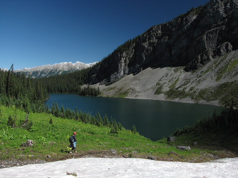 The lakeshore was a virtual zoo of people on our way out.