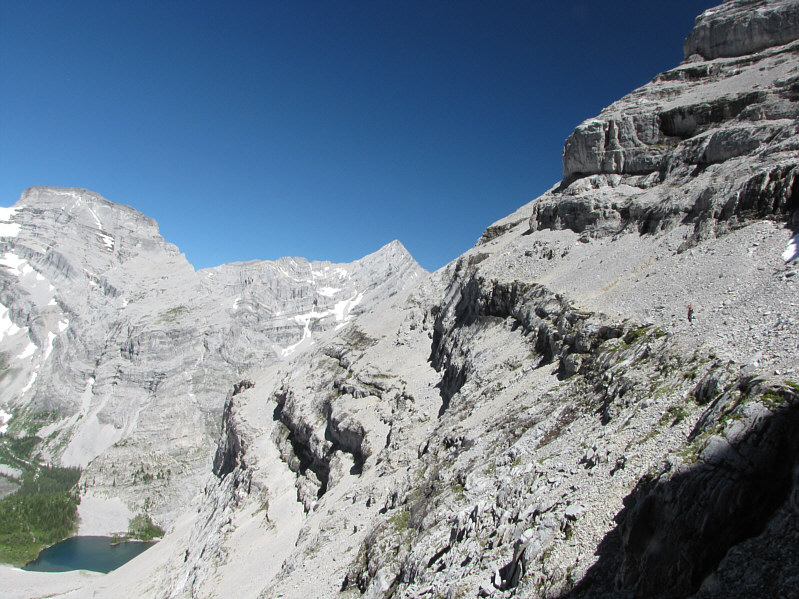 Watch your step here! The rubble is very loose!