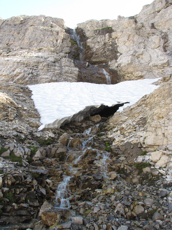 Good place to replenish your water bottle.