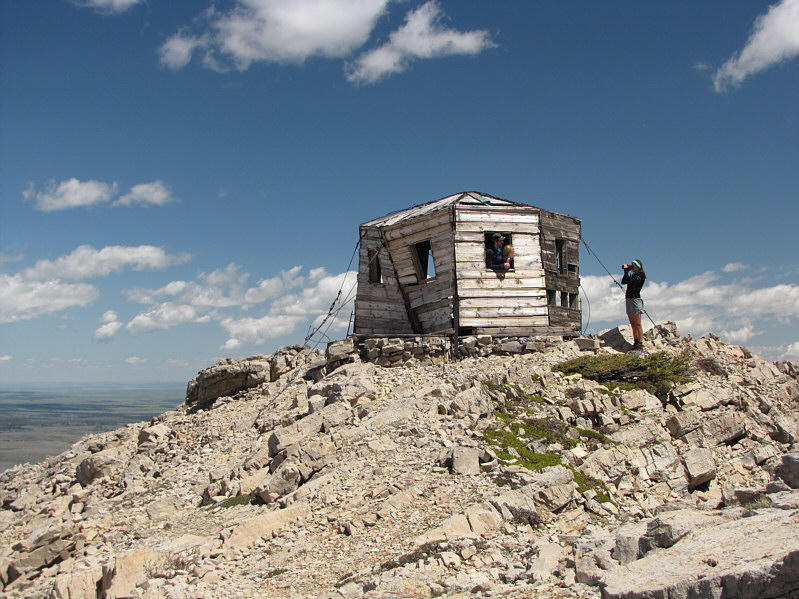 Seems like everyone stops here on their way up Divide Mountain.